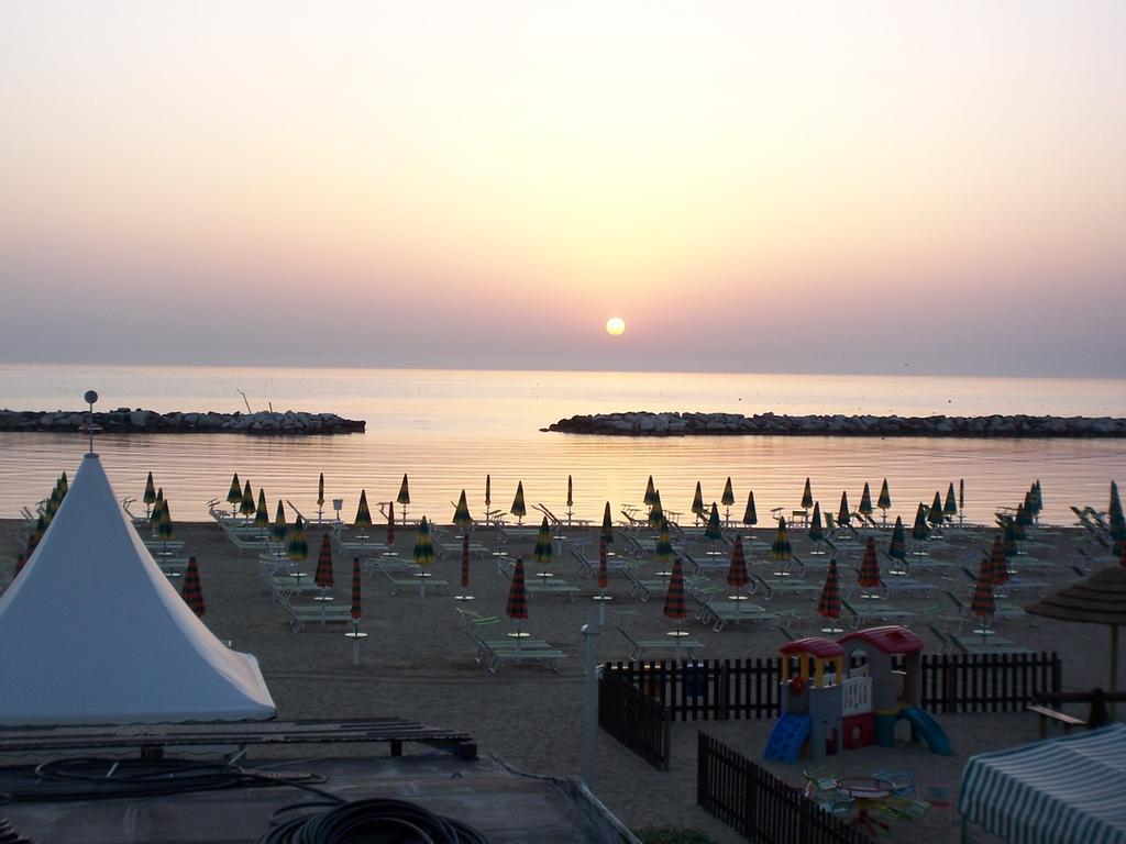 Albergo Aquila Rimini Zimmer foto